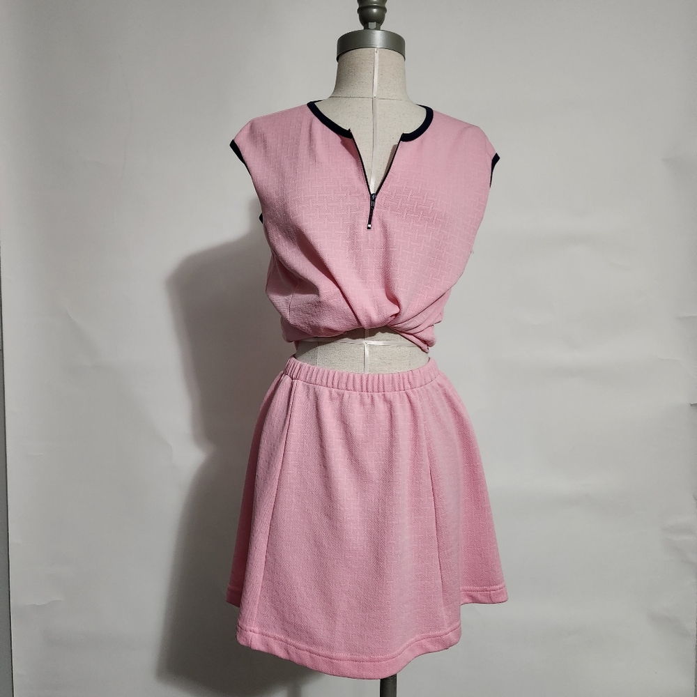 🥰 SOLD 🥰 Barbie Girl Pink Vintage Leisure Tennis Set